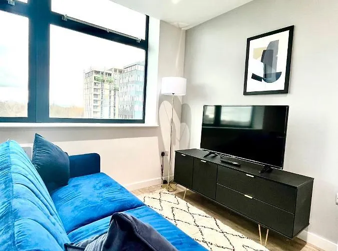 Stylish Studio Near To Old Trafford Stadium